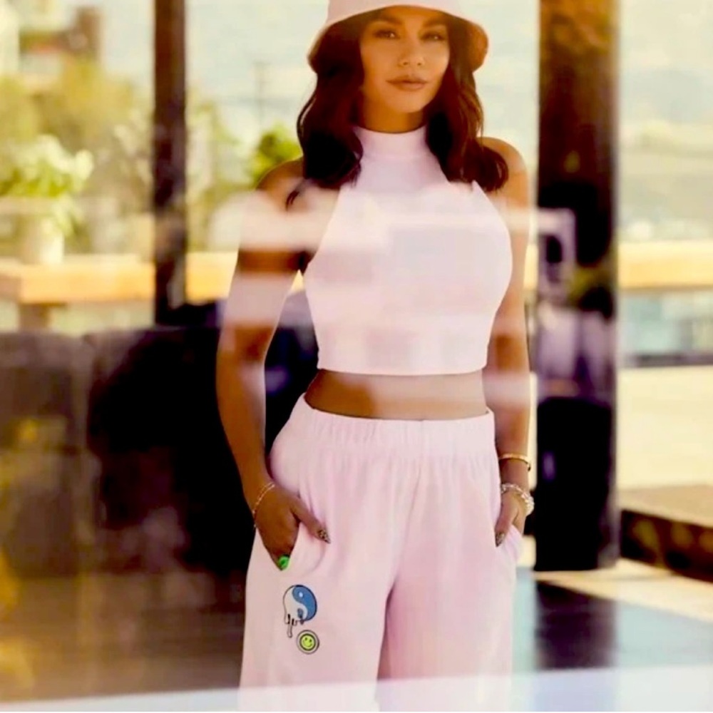 Fabletics X Vanessa hudgens terry built in bra tank